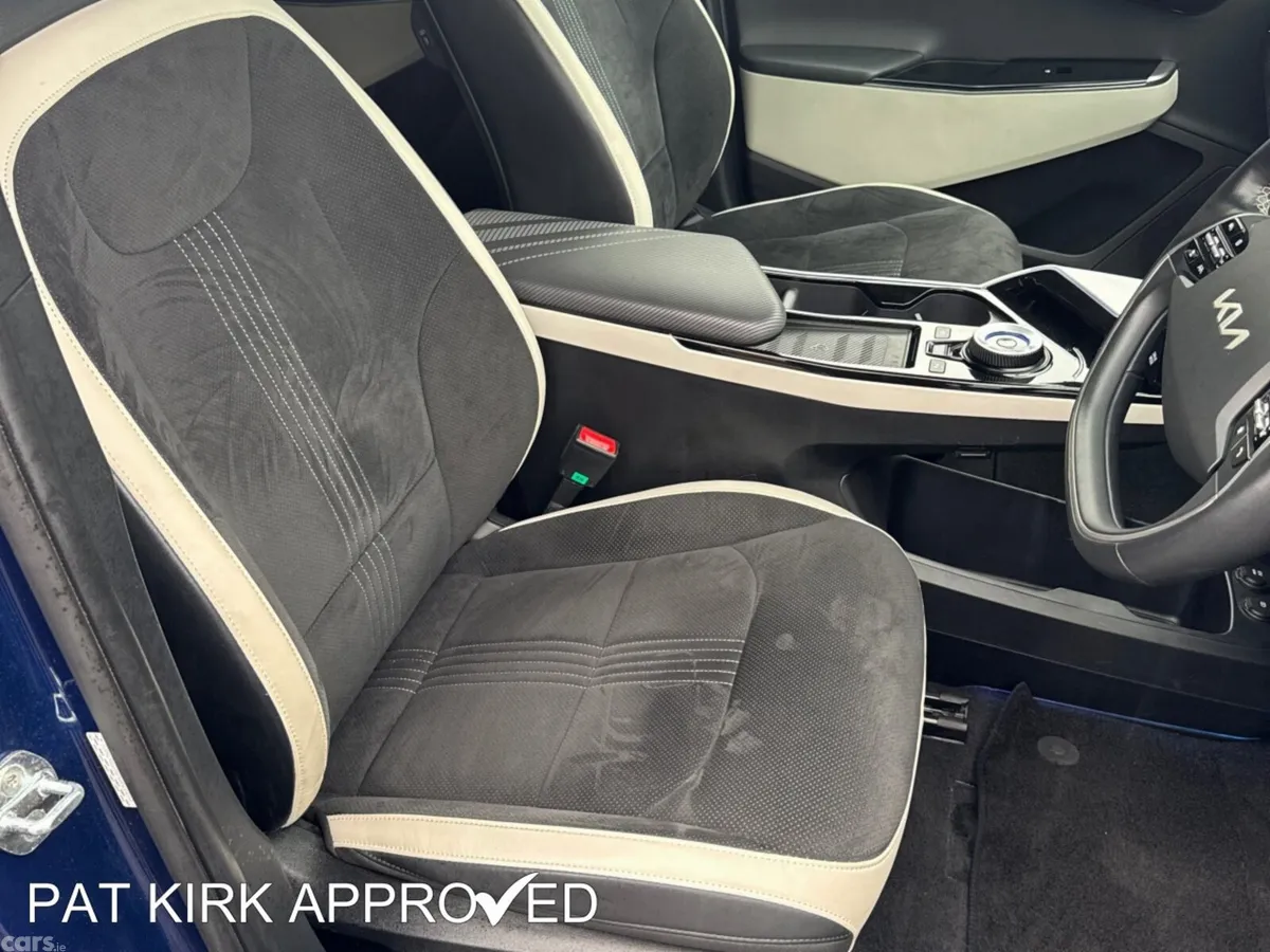 Kia EV6 Hatchback, Electric, 2022, Blue