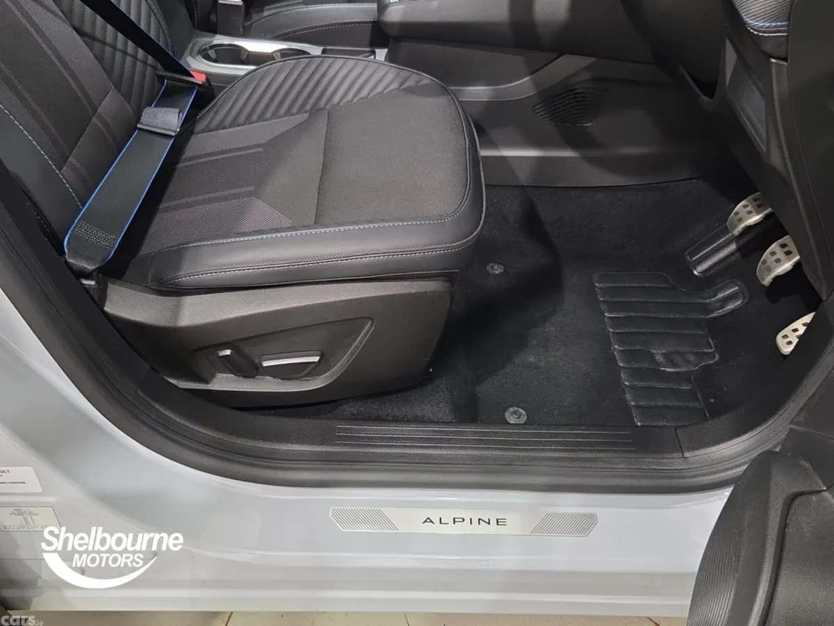 Renault Captur Hatchback, Petrol, 2026, Grey
