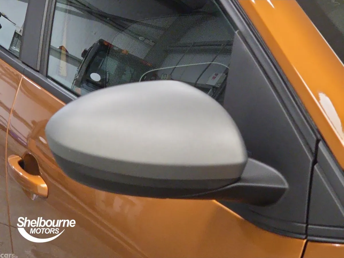Dacia Sandero Stepway Hatchback, Petrol Gas, 2023, Orange