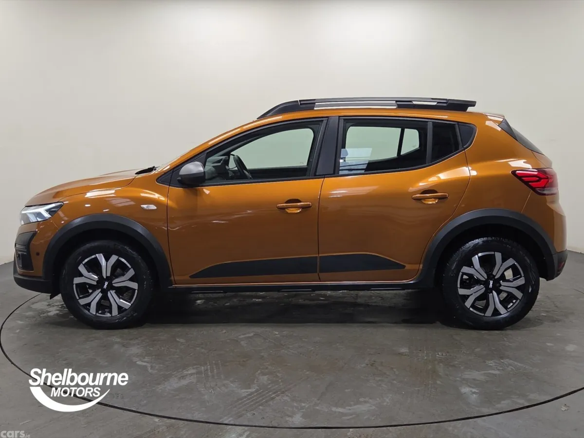 Dacia Sandero Stepway Hatchback, Petrol Gas, 2023, Orange