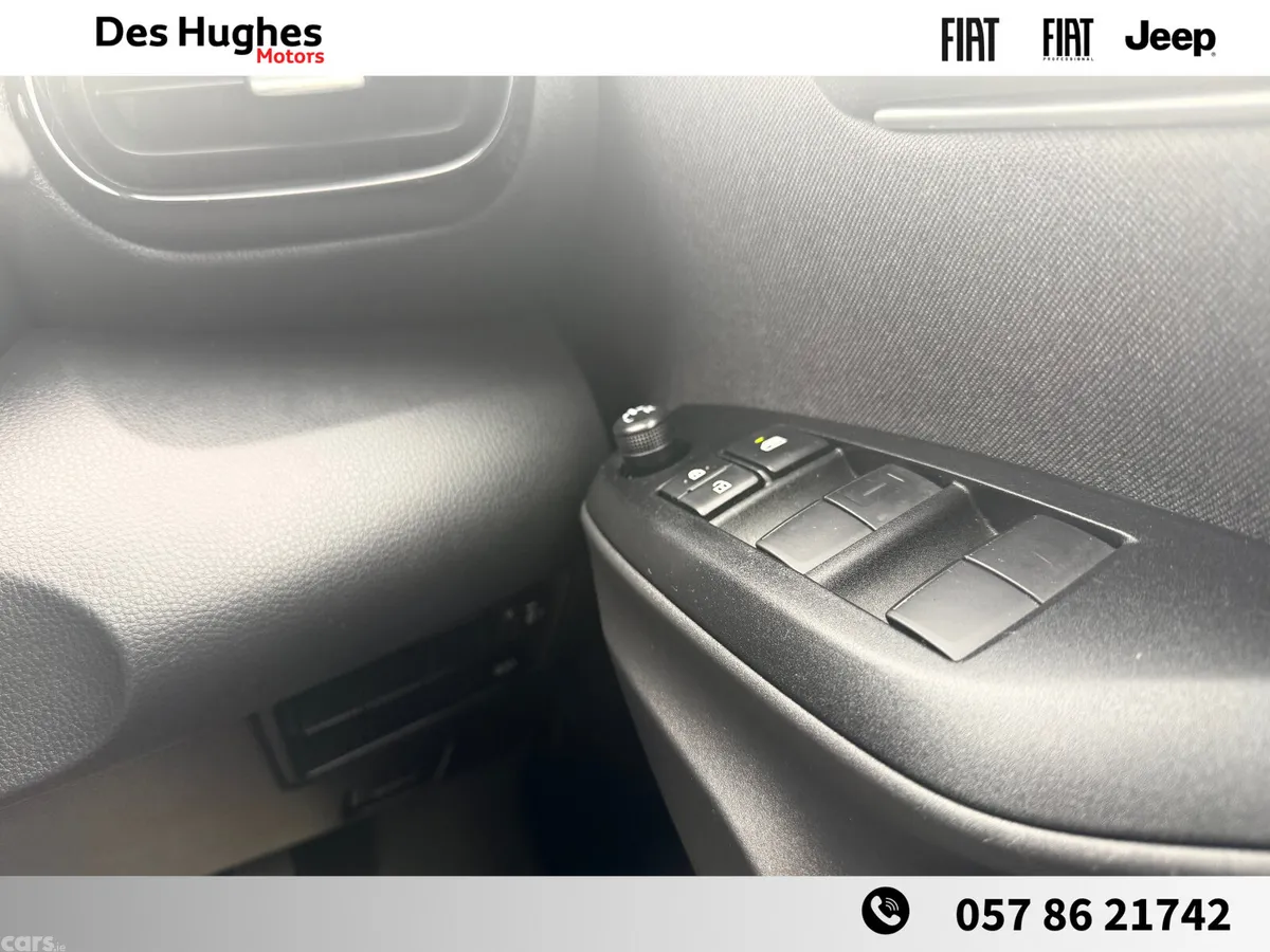 Toyota Yaris Hatchback, Petrol Hybrid, 2025, Silver