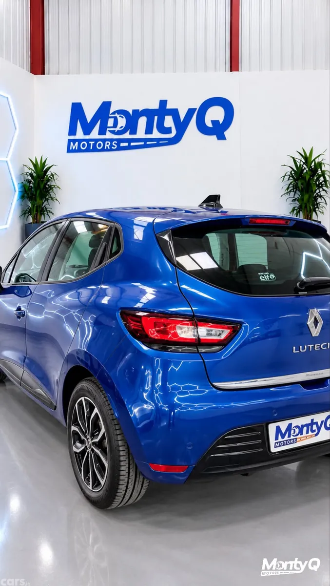 Renault Clio Hatchback, Petrol, 2017, Blue