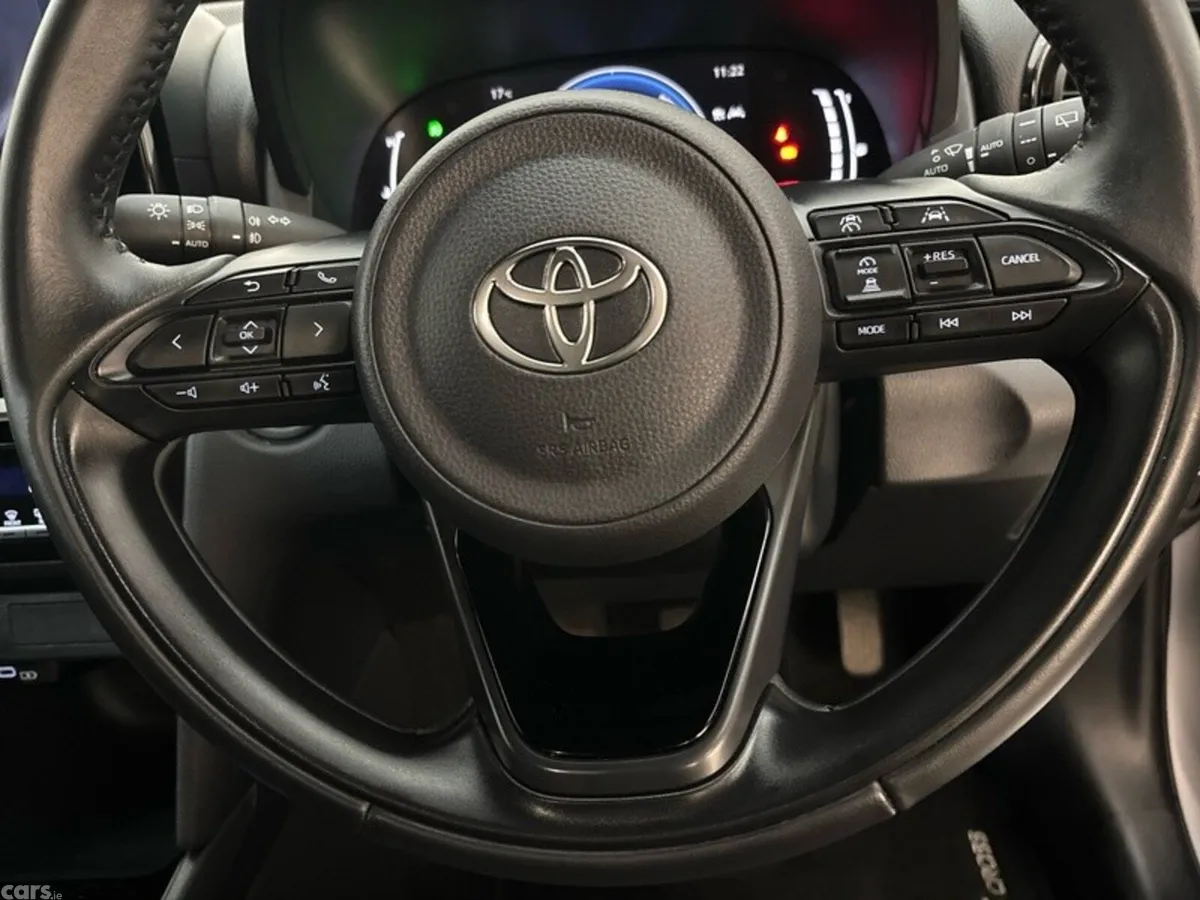 Toyota Yaris Cross SUV, Petrol Hybrid, 2026, Grey