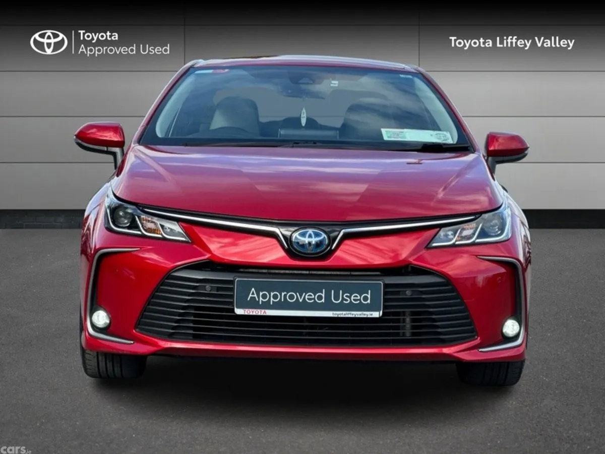 Toyota Corolla Saloon, Petrol Hybrid, 2022, Red