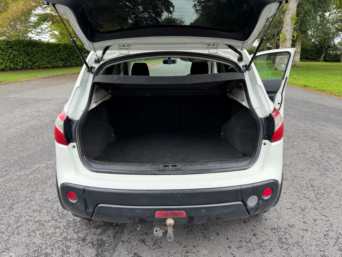 Nissan Qashqai MPV, Diesel, 2013, White