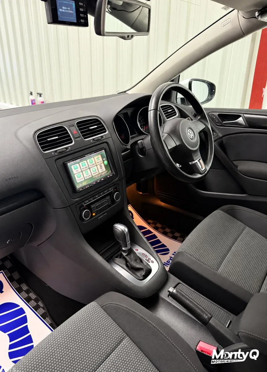 Volkswagen Golf Hatchback, Petrol, 2011, White