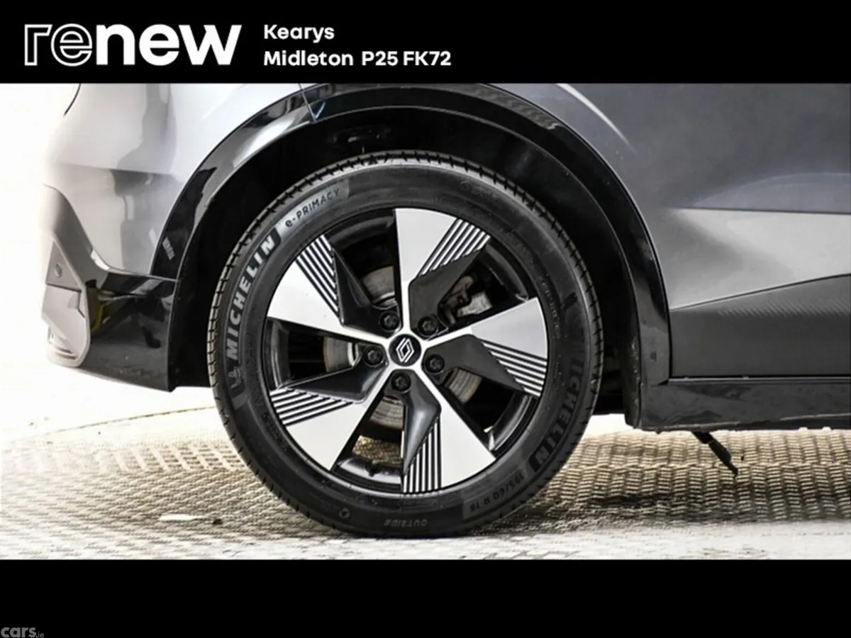 Renault Megane E-Tech SUV, Electric, 2023, Grey