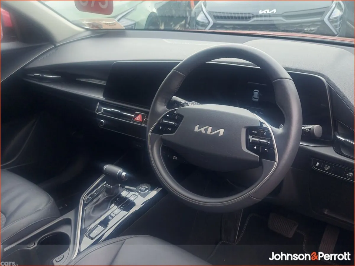 Kia Niro SUV, Petrol Hybrid, 2024, Red