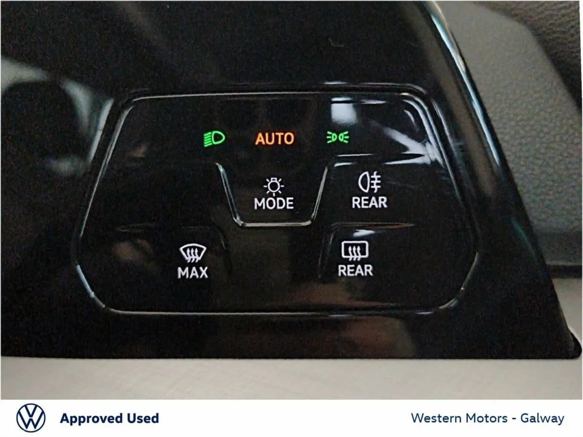 Volkswagen Golf Estate, Petrol, 2026, White