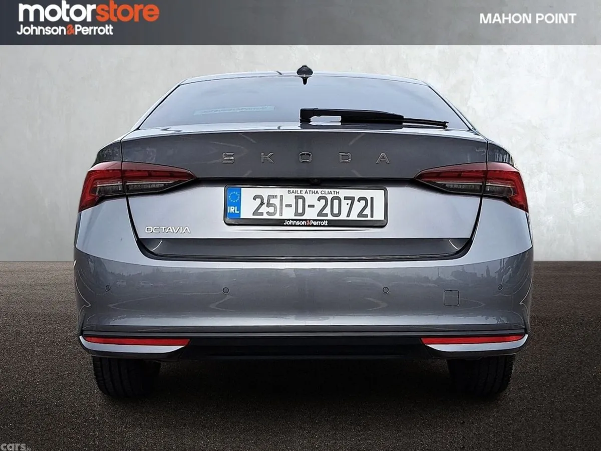 Skoda Octavia Saloon, Petrol, 2025, Grey