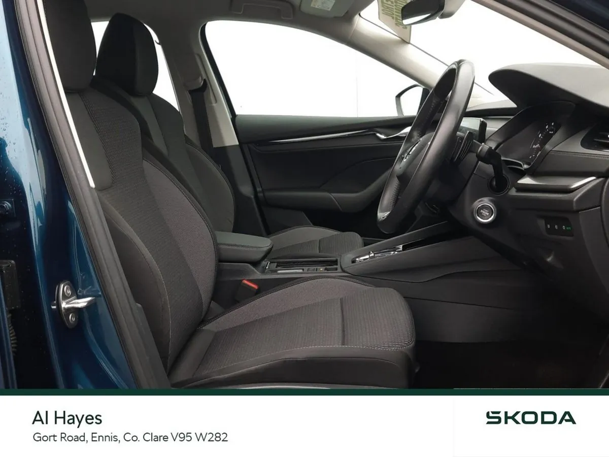 Skoda Octavia Saloon, Petrol, 2021, Blue