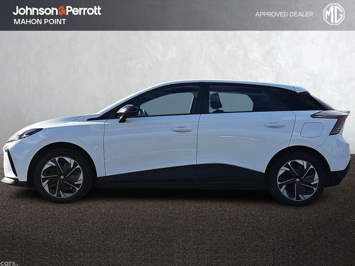 MG MG4 Hatchback, Electric, 2024, White