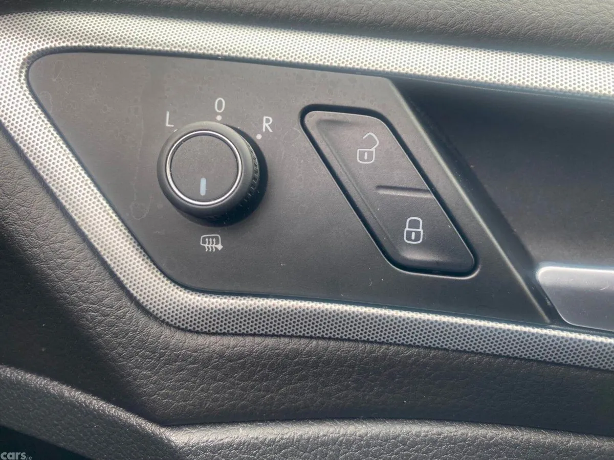 Volkswagen Golf Hatchback, Petrol, 2019, Red