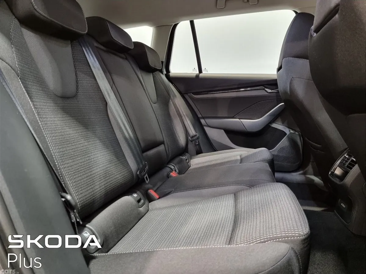 Skoda Octavia Estate, Diesel, 2024, Grey