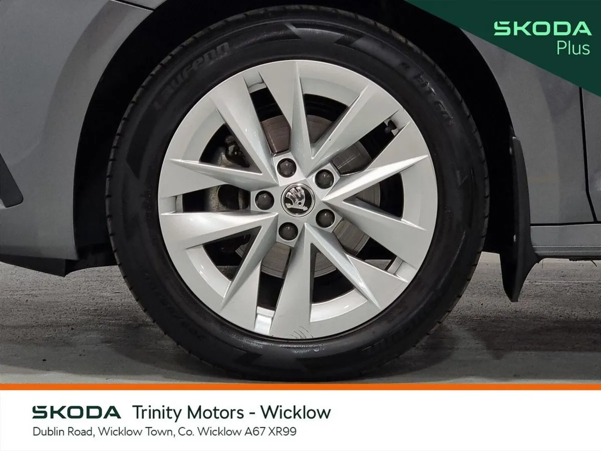 Skoda Octavia Estate, Diesel, 2024, Grey