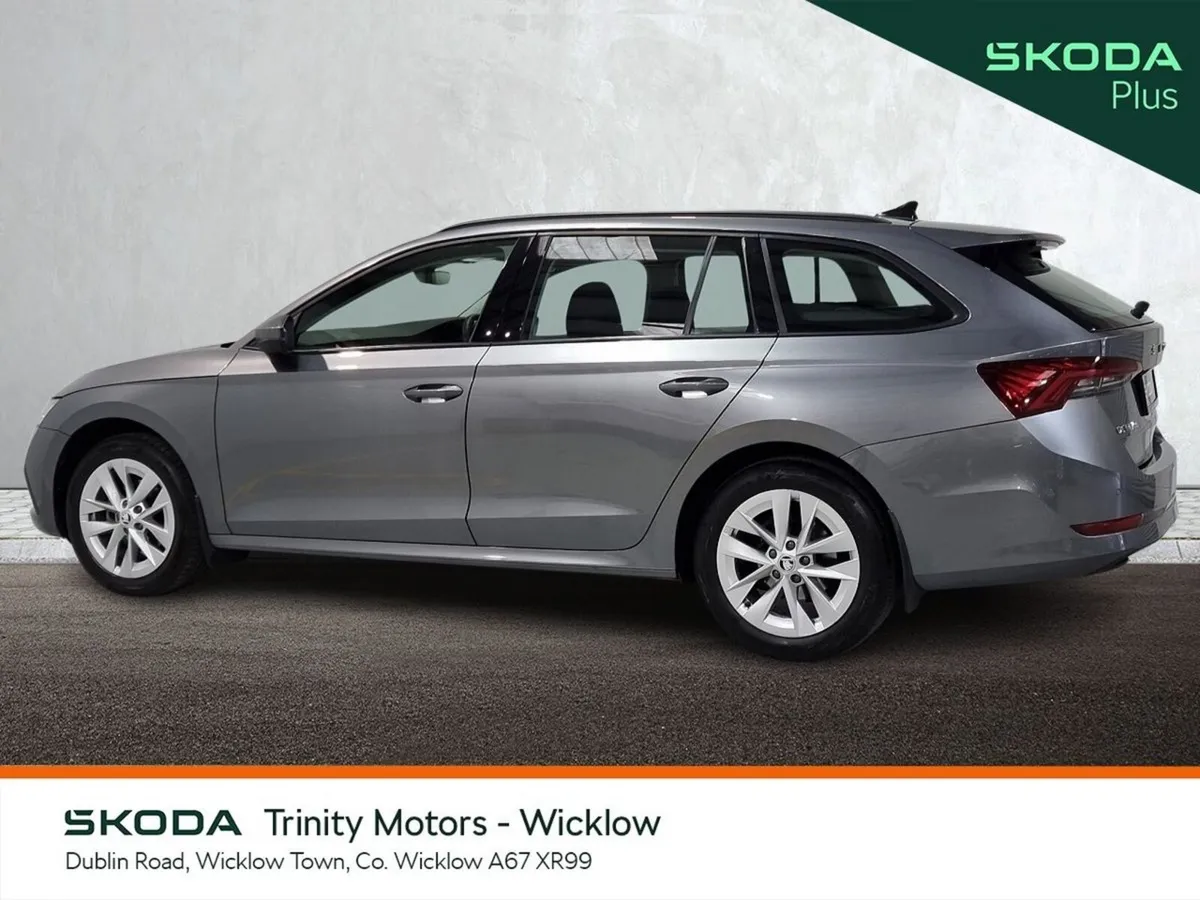 Skoda Octavia Estate, Diesel, 2024, Grey