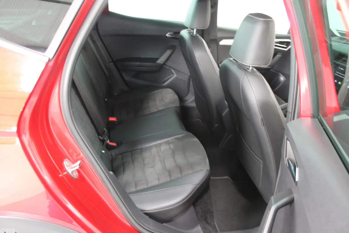 SEAT Arona SUV, Petrol, 2021, Red