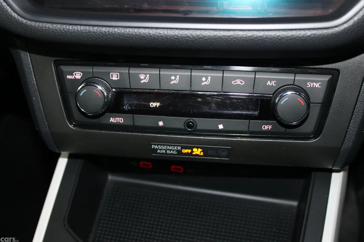 SEAT Arona SUV, Petrol, 2021, Red