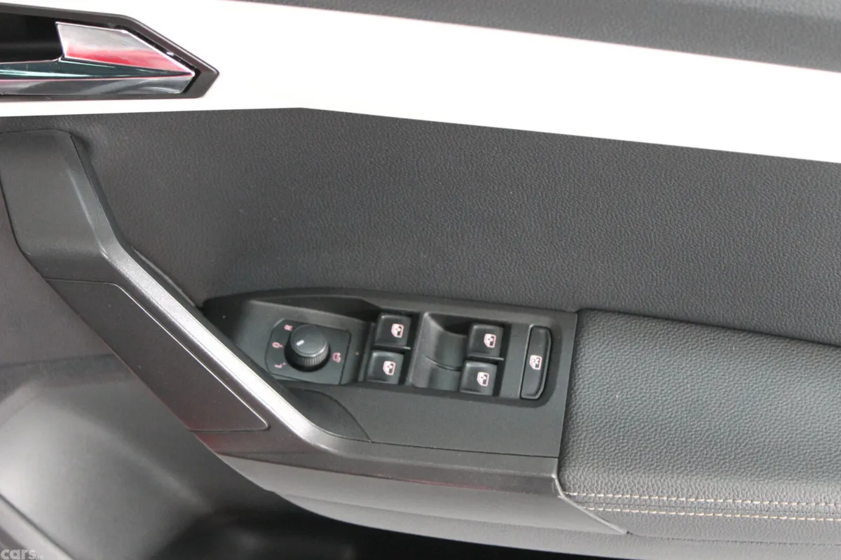 SEAT Arona SUV, Petrol, 2021, Red