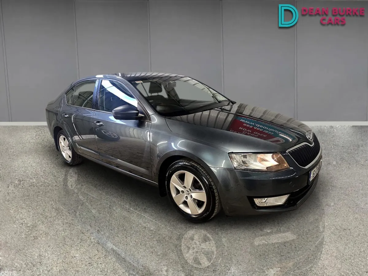 Skoda Octavia Saloon, Diesel, 2016, Grey