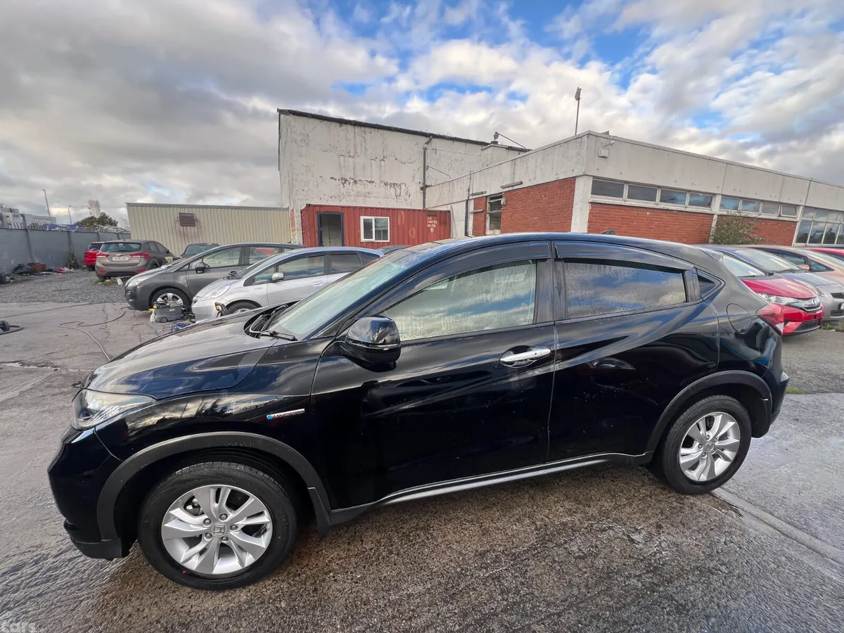 Honda Vezel Hatchback, Petrol Hybrid, 2015, Black