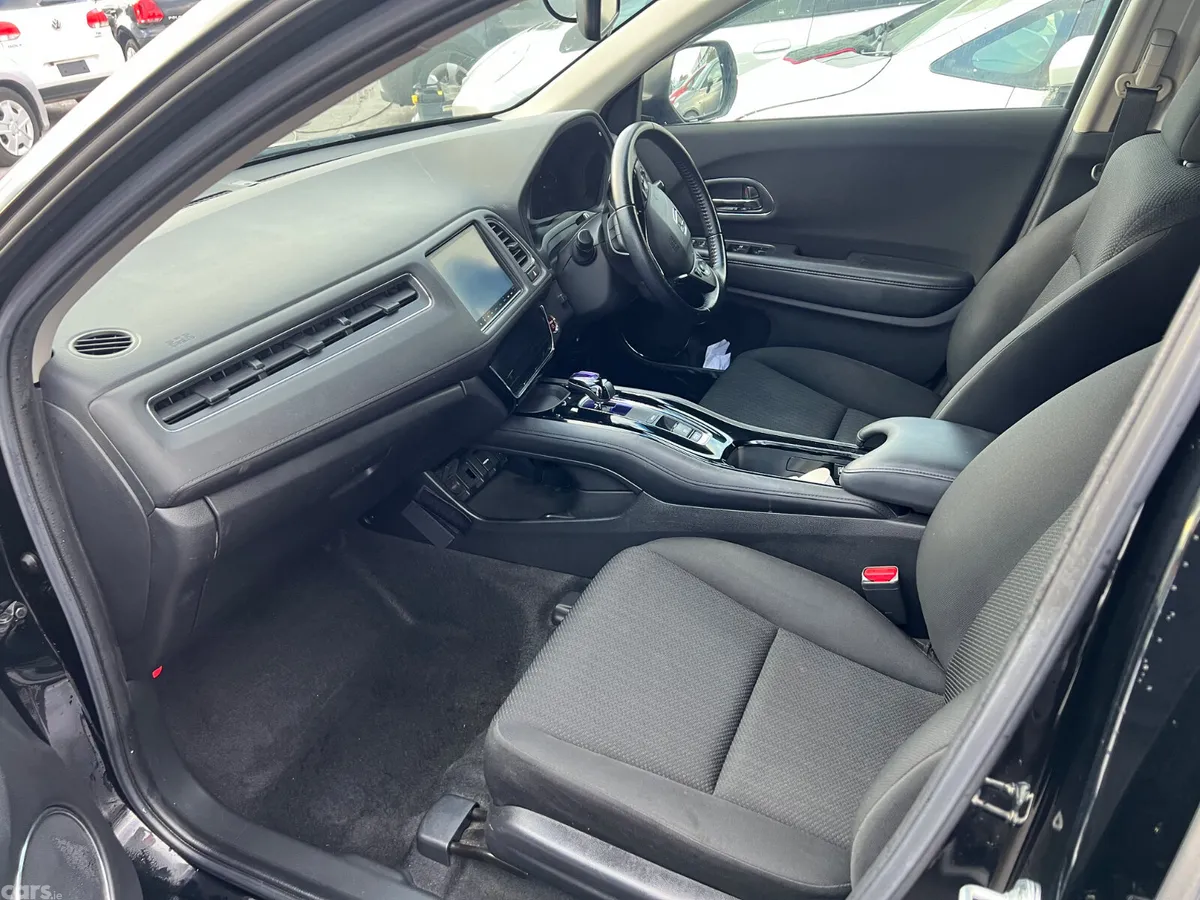 Honda Vezel Hatchback, Petrol Hybrid, 2015, Black