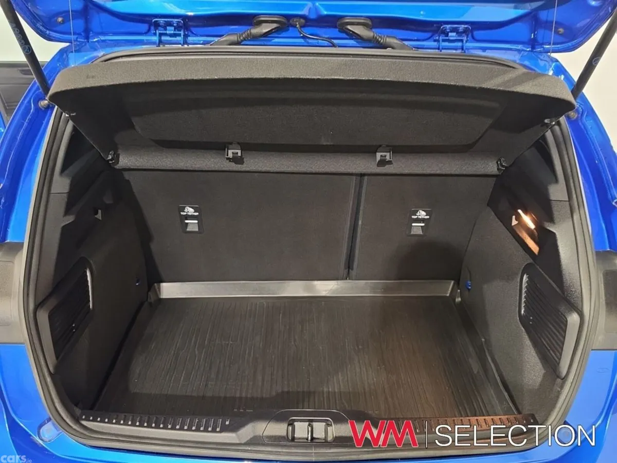 Ford Focus Hatchback, Petrol, 2020, Blue