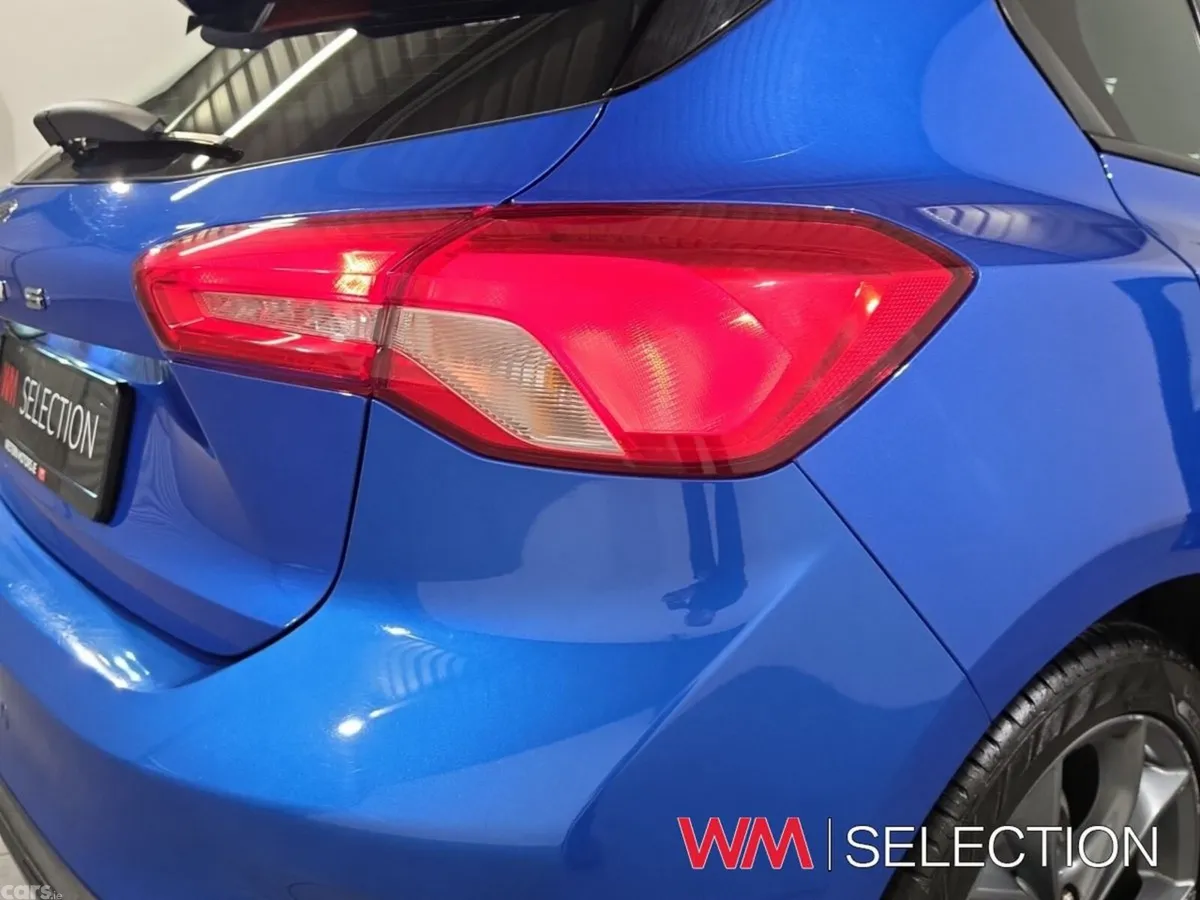Ford Focus Hatchback, Petrol, 2020, Blue