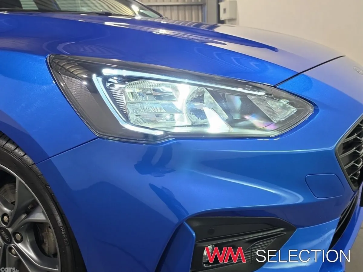 Ford Focus Hatchback, Petrol, 2020, Blue