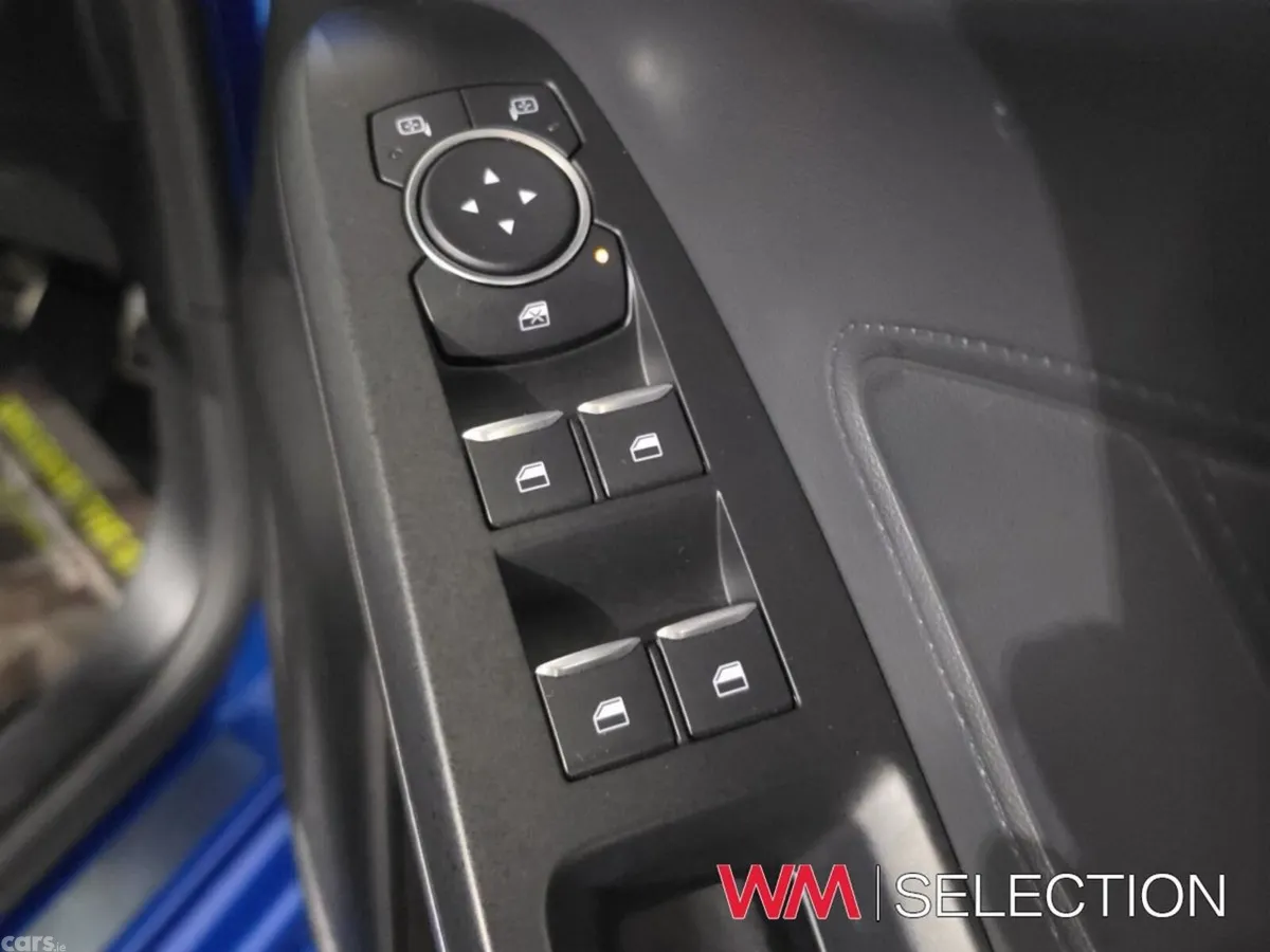 Ford Focus Hatchback, Petrol, 2020, Blue