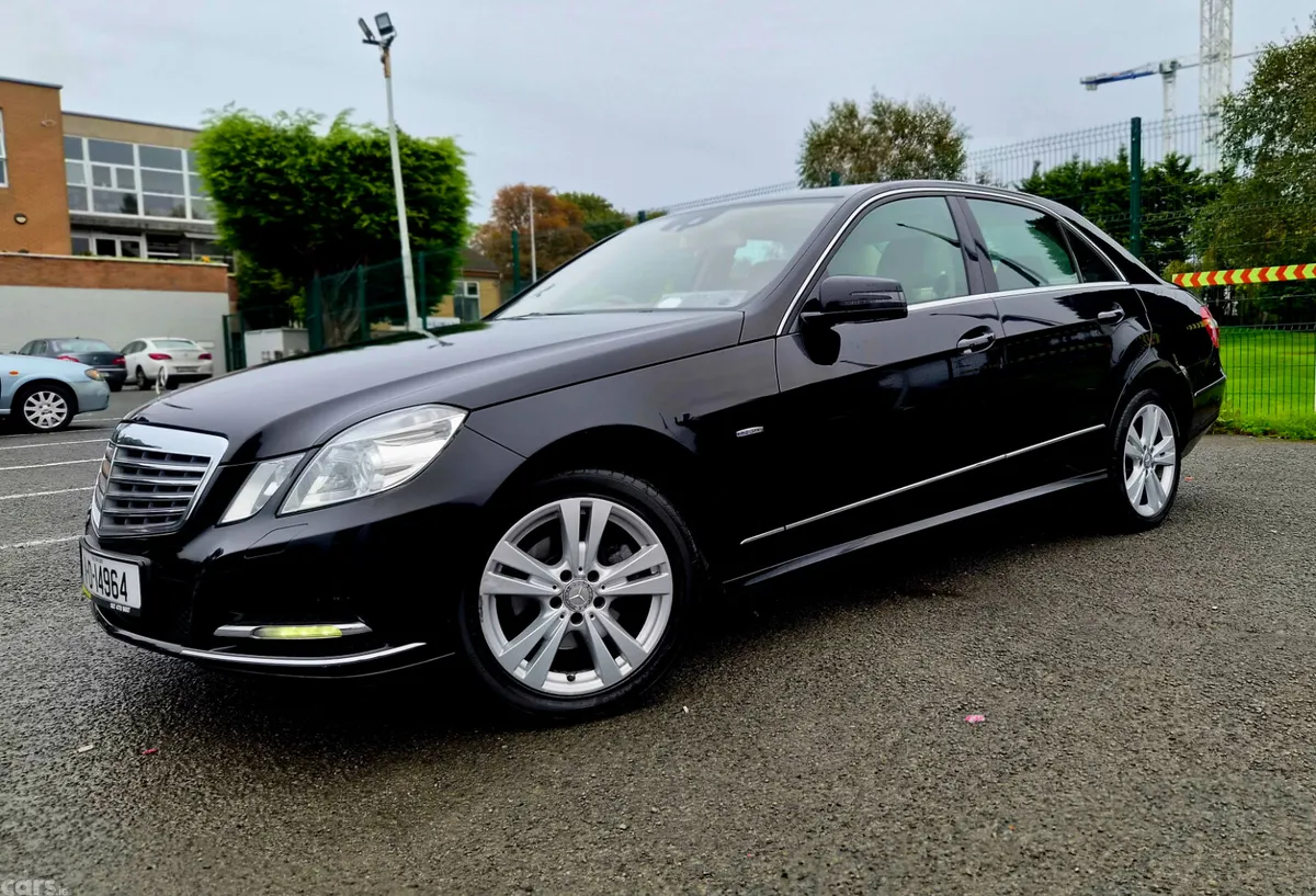 Mercedes-Benz E-Class Saloon, Diesel, 2011, Black