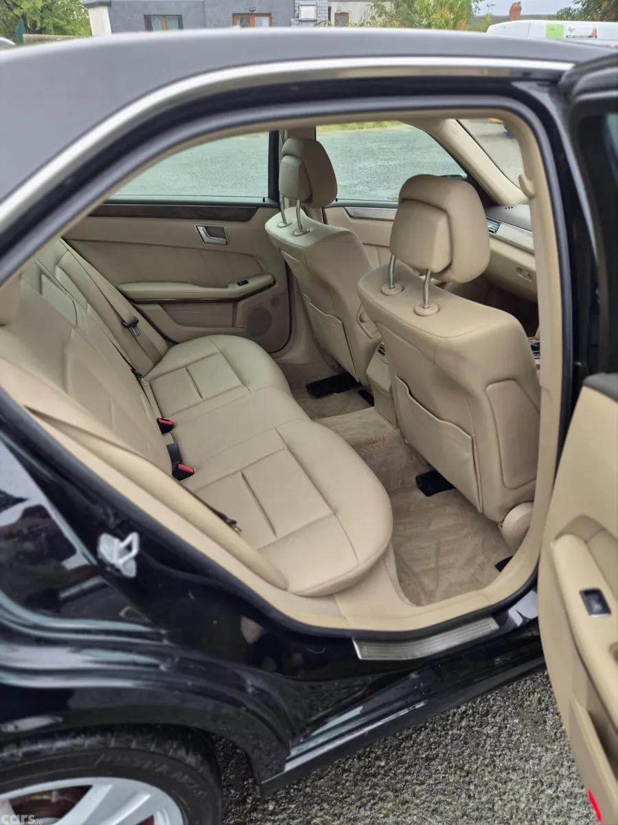 Mercedes-Benz E-Class Saloon, Diesel, 2011, Black