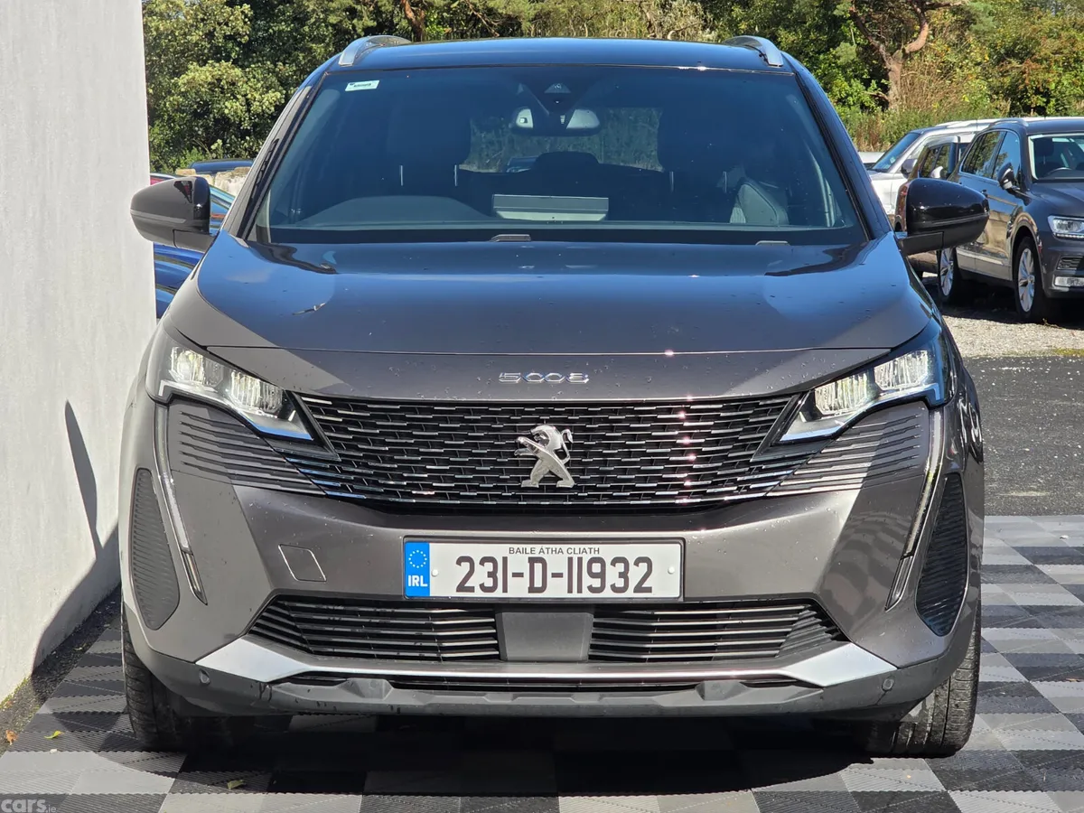 Peugeot 5008 MPV, Diesel, 2023, Grey
