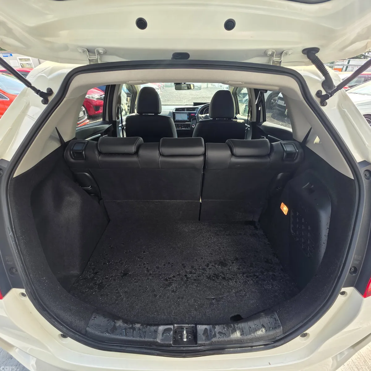 Honda Fit Hatchback, Petrol Hybrid, 2016, White
