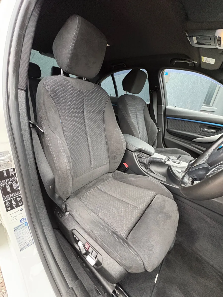 BMW 3-Series Saloon, Petrol, 2016, White