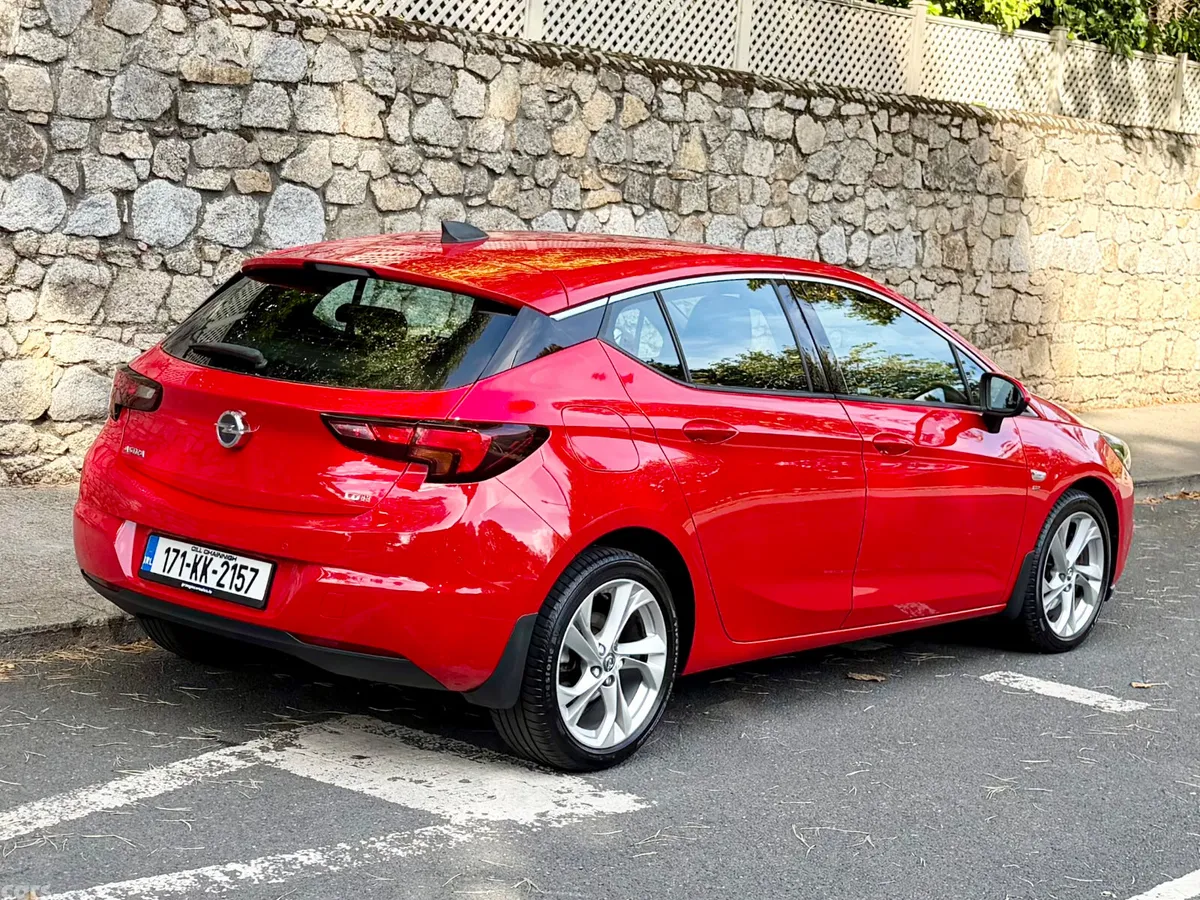 Opel Astra Hatchback, Diesel, 2017, Red