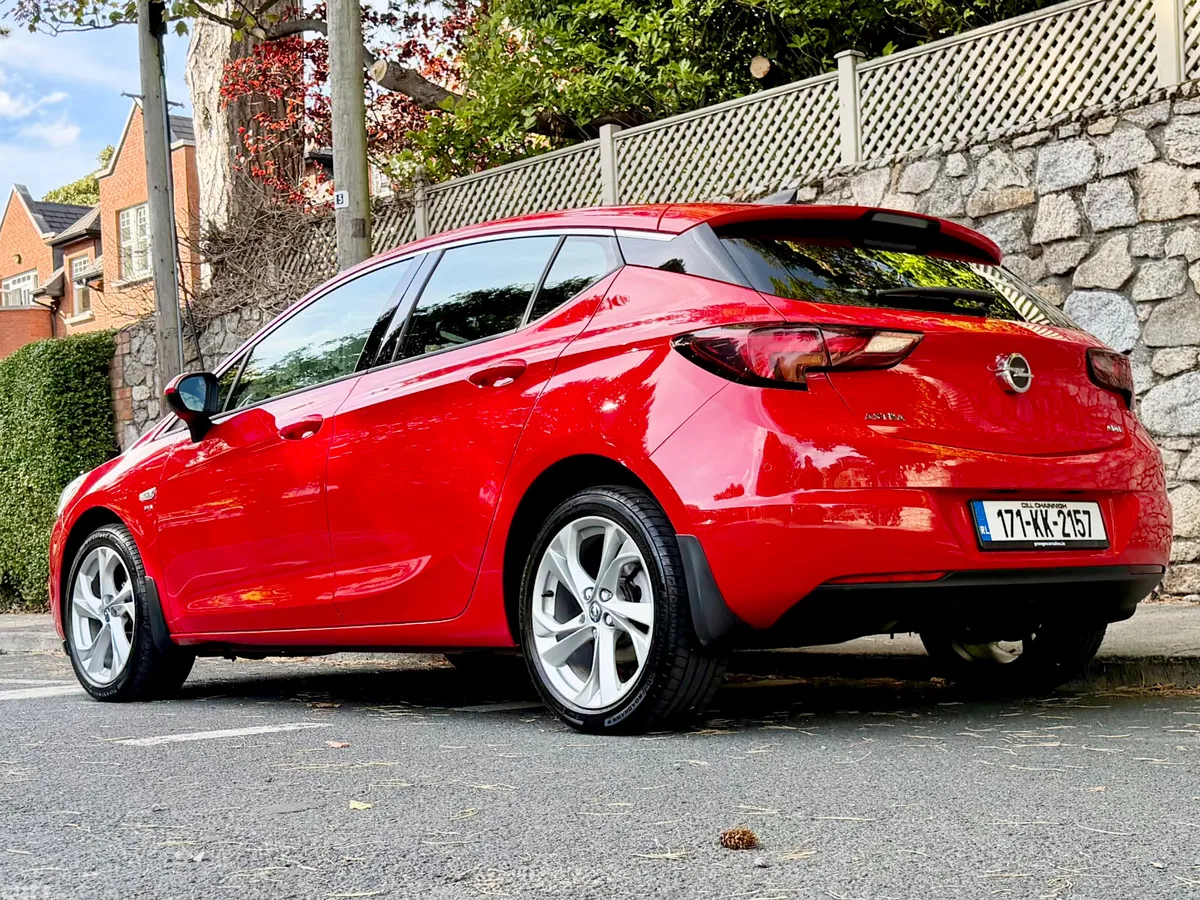 Opel Astra Hatchback, Diesel, 2017, Red