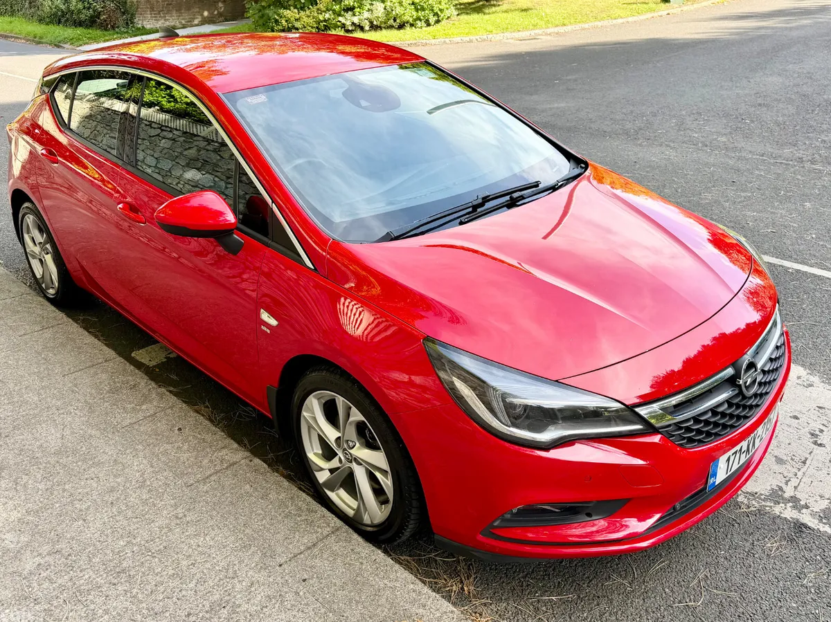 Opel Astra Hatchback, Diesel, 2017, Red
