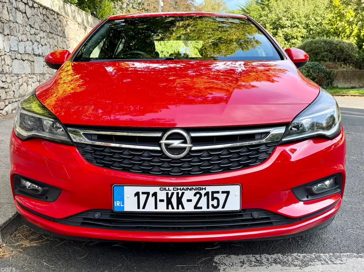 Opel Astra Hatchback, Diesel, 2017, Red