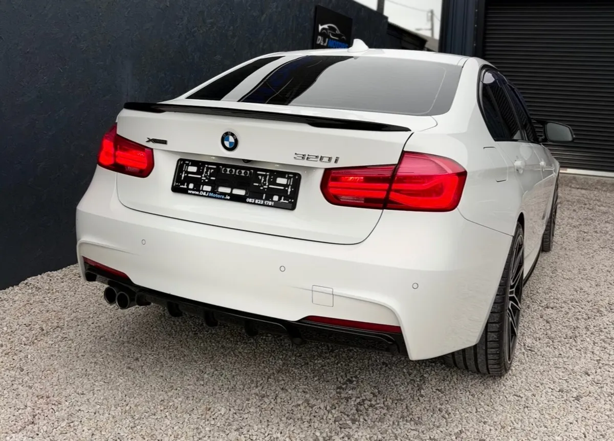 BMW 3-Series Saloon, Petrol, 2016, White