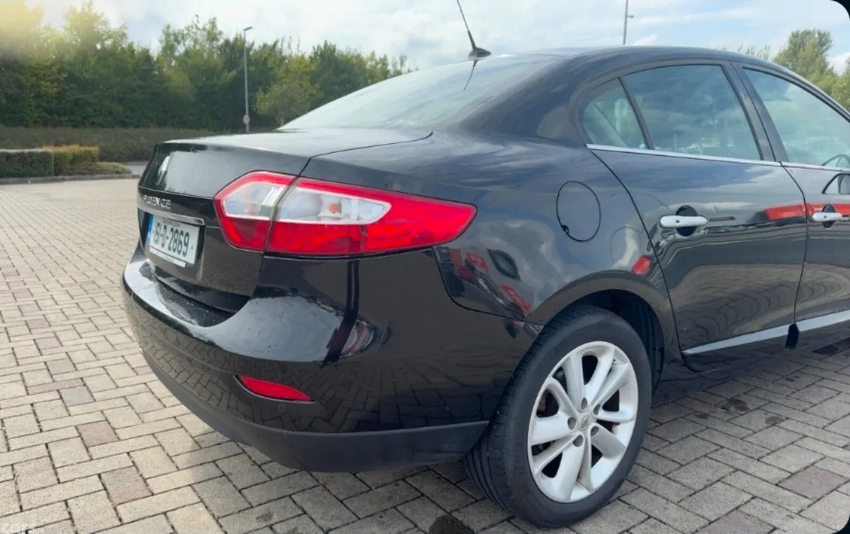 Renault Fluence Saloon, Diesel, 2015, Black