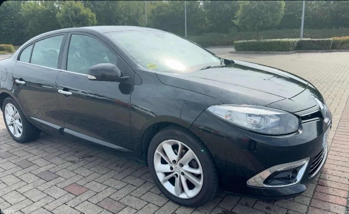 Renault Fluence Saloon, Diesel, 2015, Black