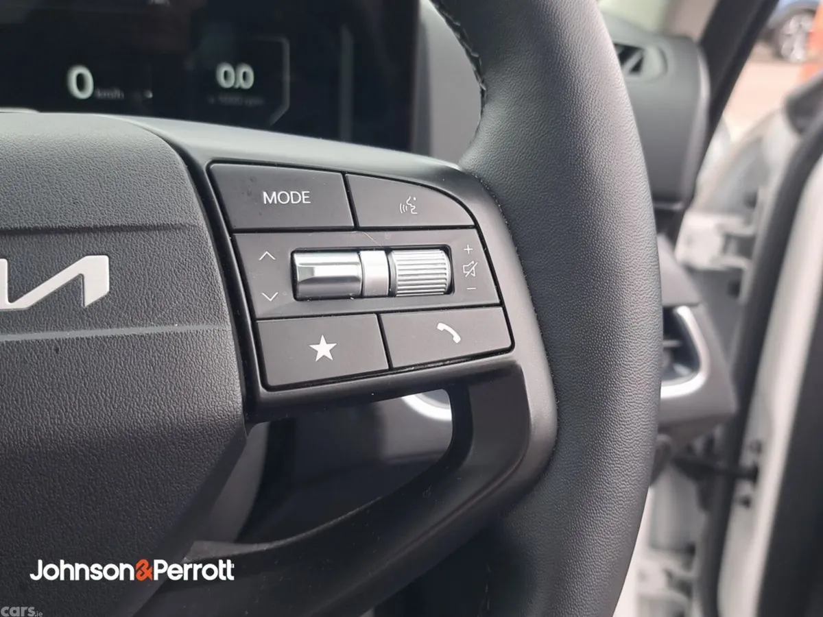 Kia K4 Hatchback, Petrol Hybrid, 2026, White