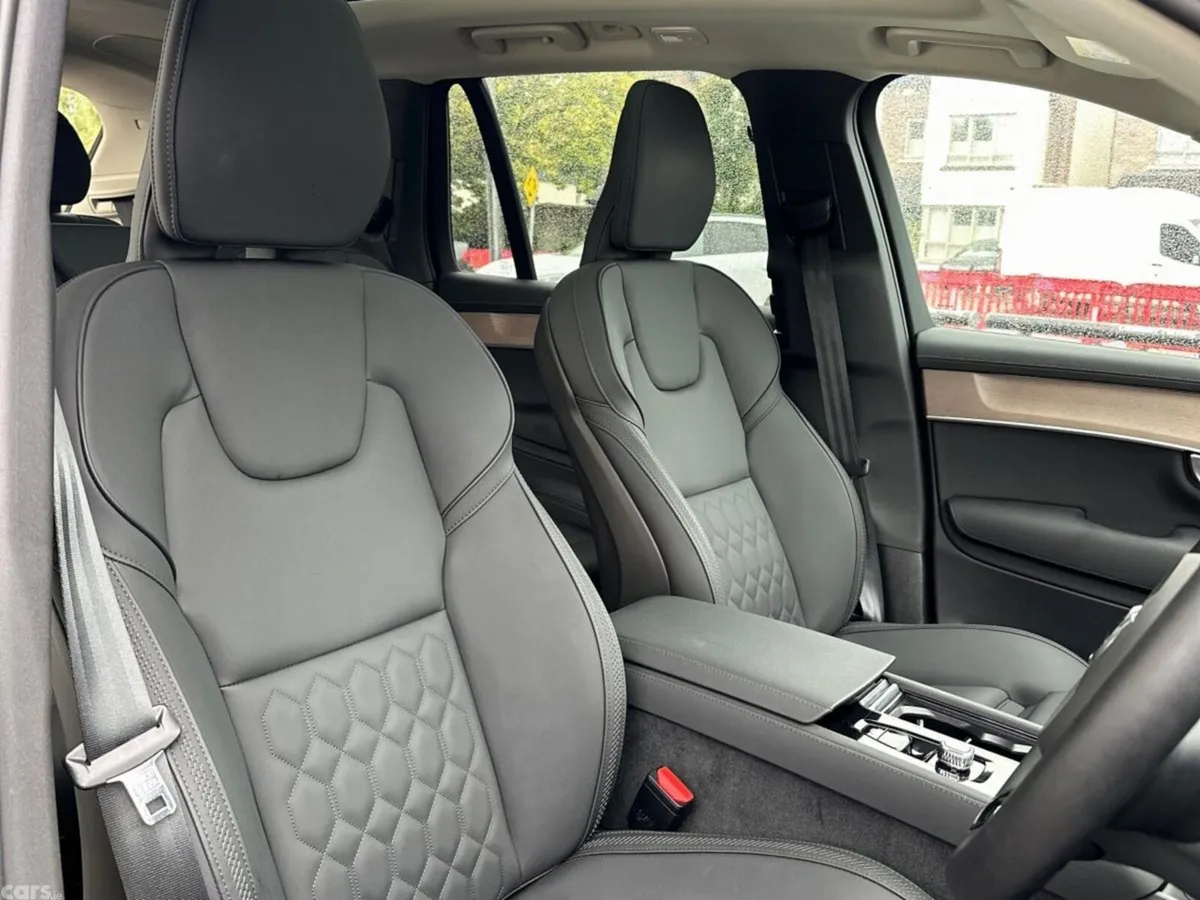 Volvo XC90 SUV, Petrol Plug-in Hybrid, 2025, Blue