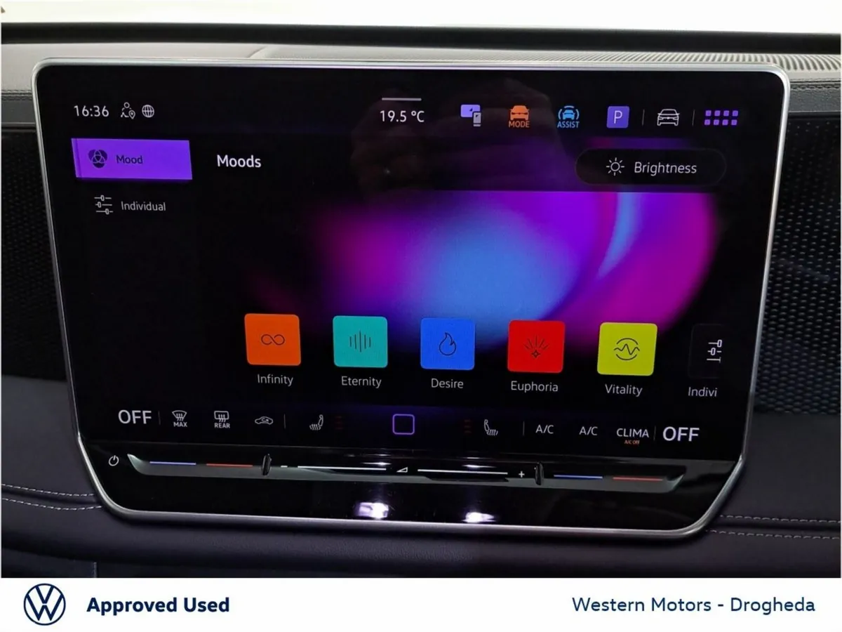 Volkswagen Tiguan SUV, Diesel, 2026, Blue