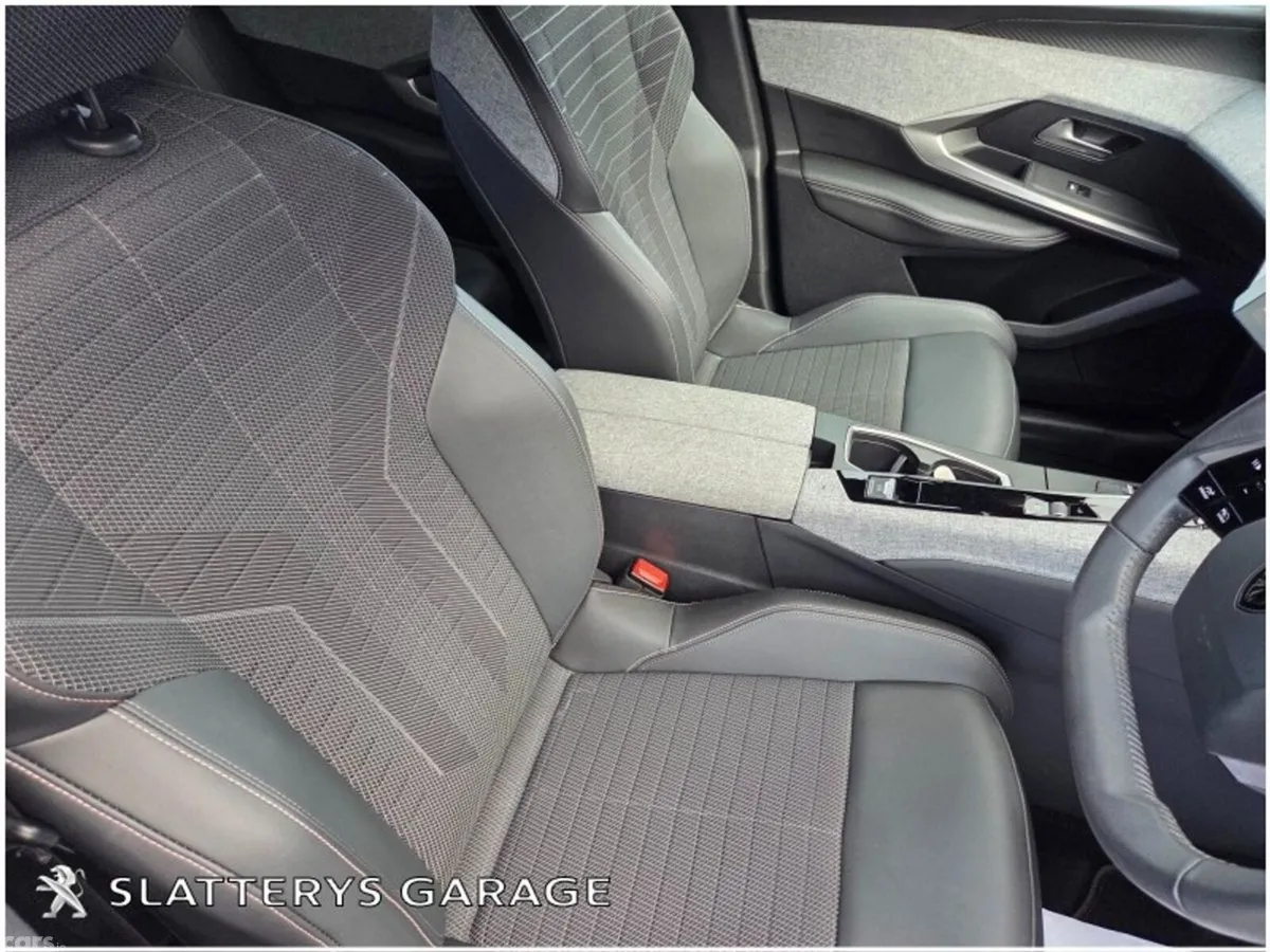Peugeot 3008 SUV, Electric, 2024, White