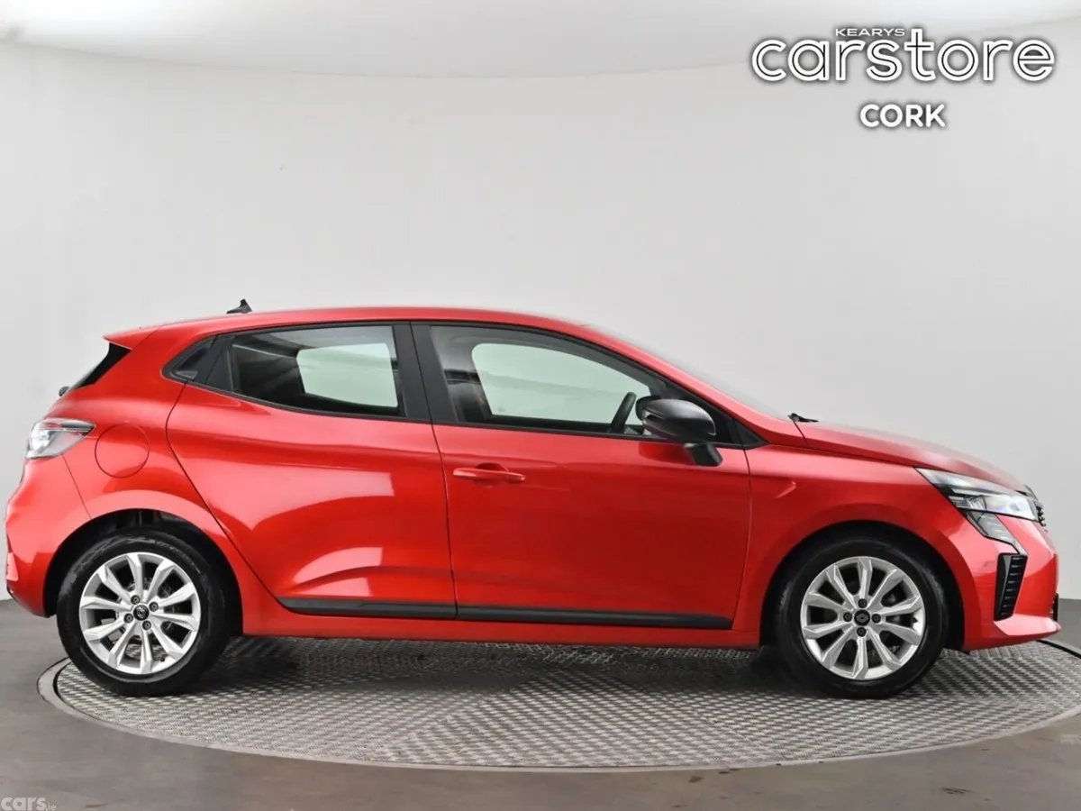 Renault Clio Hatchback, Petrol, 2024, Red