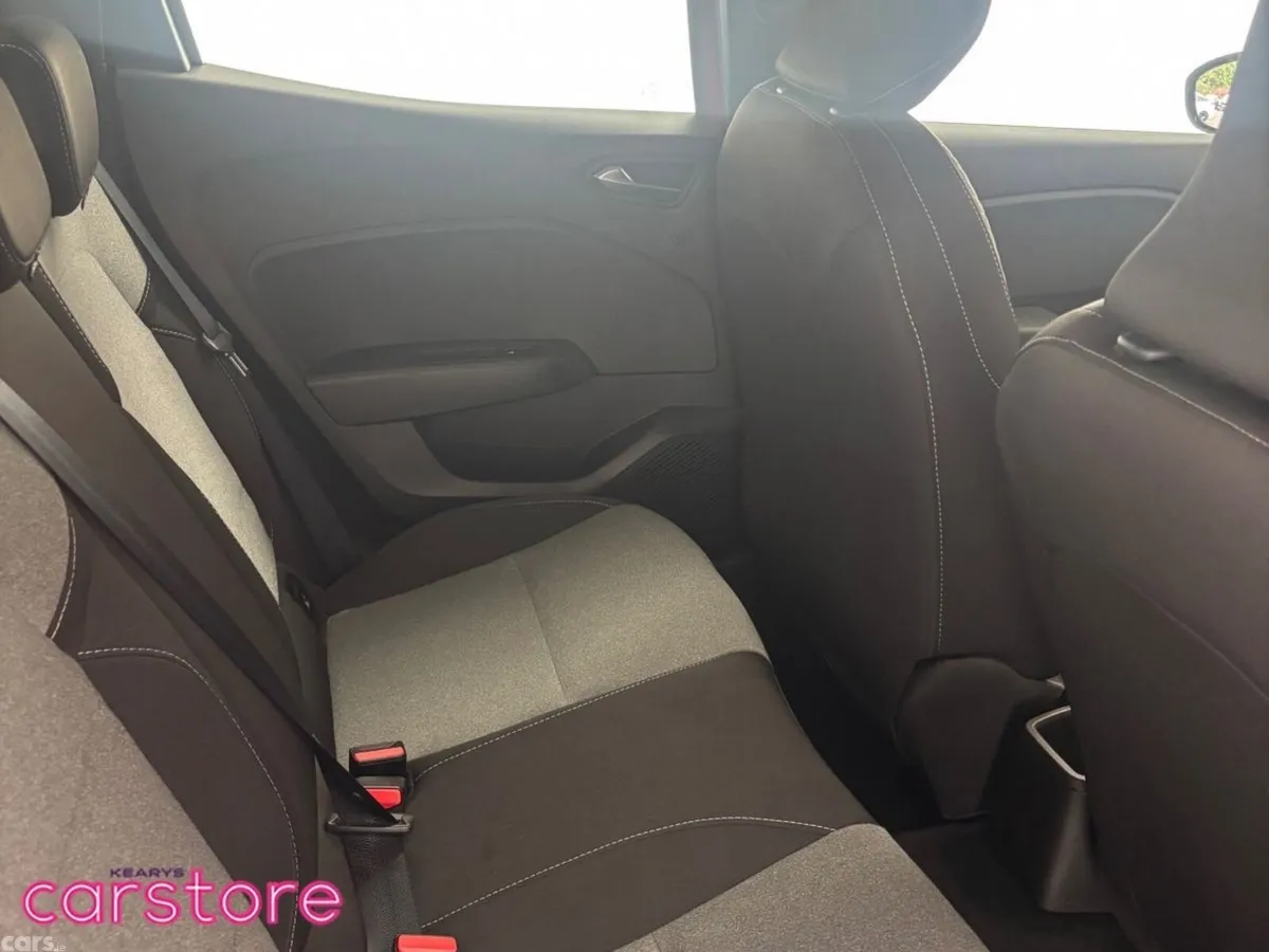 Renault Clio Hatchback, Petrol, 2024, Red