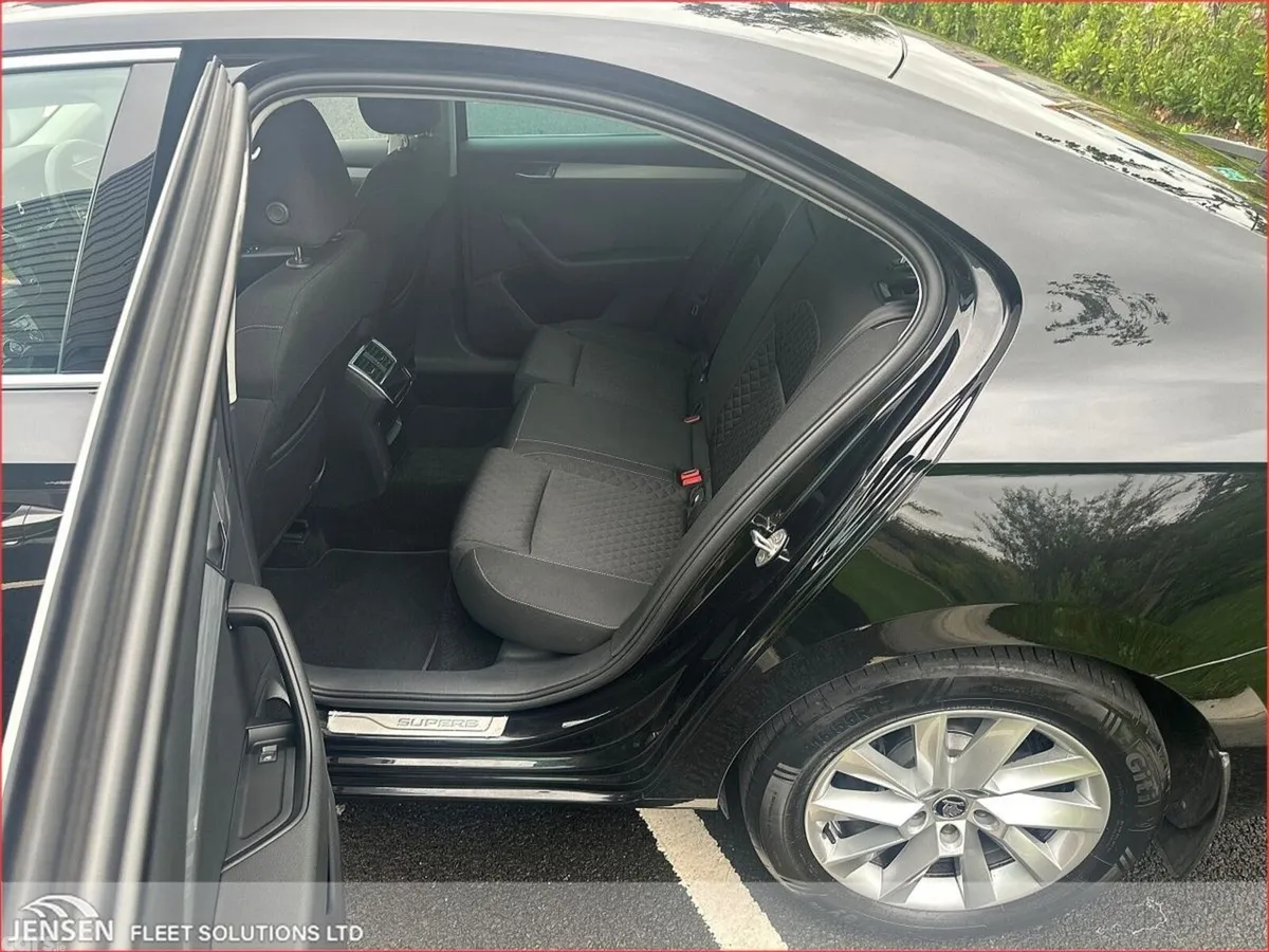 Skoda Superb Saloon, Diesel, 2023, Black