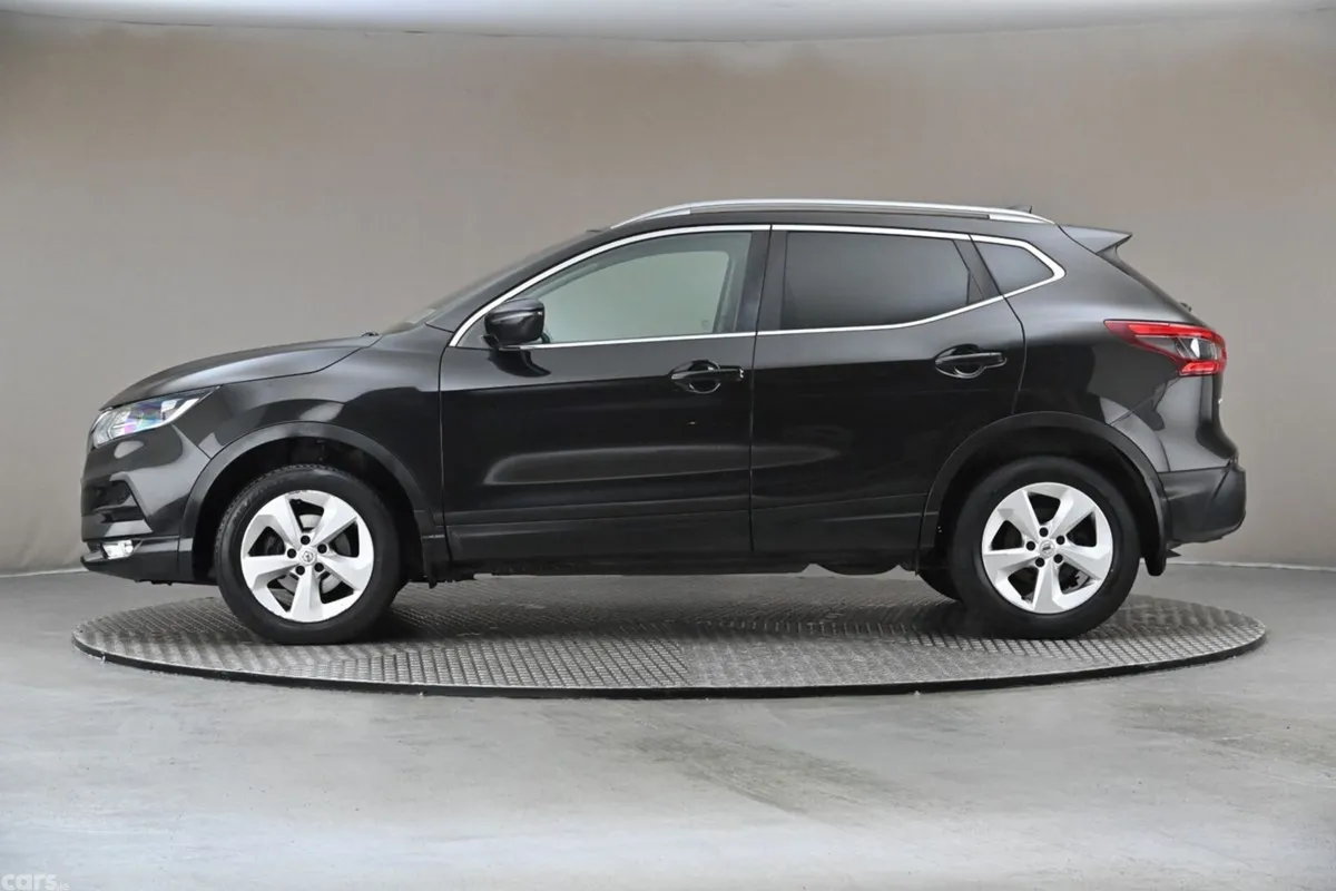 Nissan Qashqai SUV, Petrol, 2019, Black
